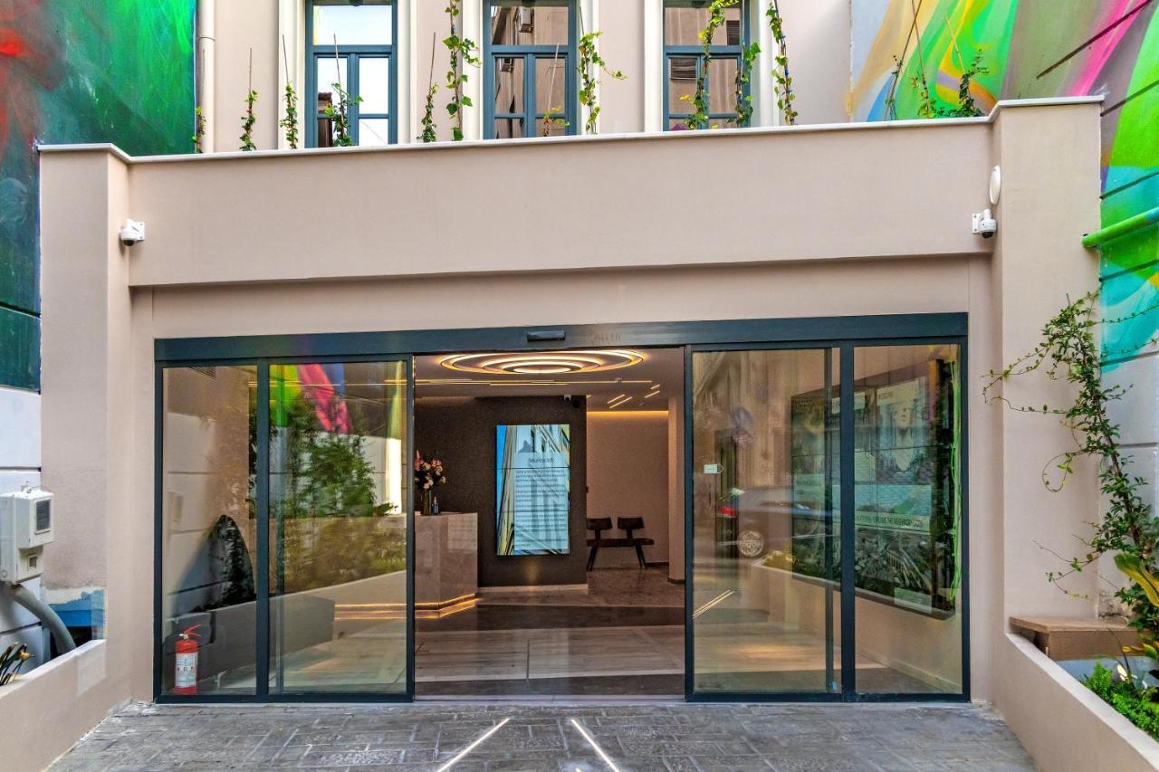 Hellenic Vibes Smart Hotel Atenas Exterior foto Entrance of the museum