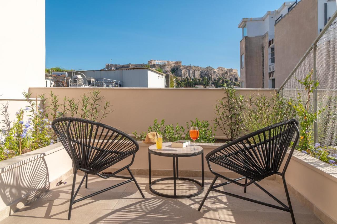 Hellenic Vibes Smart Hotel Atenas Exterior foto A balcony in Athens, Greece